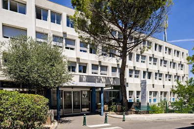 Façade de la clinique Chantecler à Marseille, centre d’imagerie médicale et de radiologie